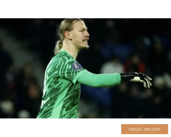 以萨福诺夫自述门将风格朗斯防守不给对手破门机会